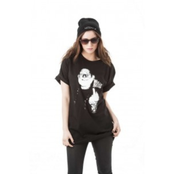 Tops - Willie Nelson middle finger t shirt